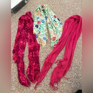 Lot of 3 Scarves